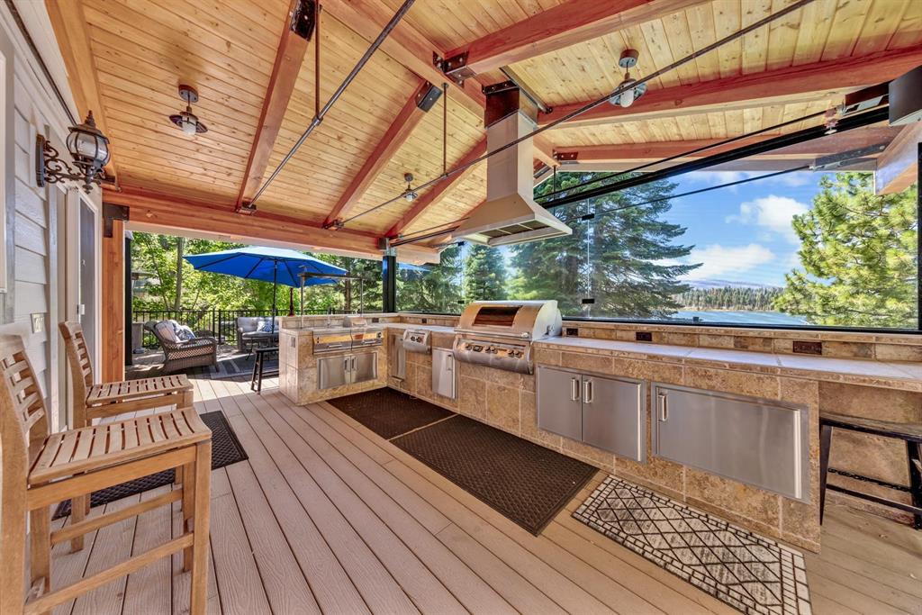 Lake Almanor West, California, 96020, United States, 6 Bedrooms Bedrooms, ,4 BathroomsBathrooms,Residential,For Sale,1950593