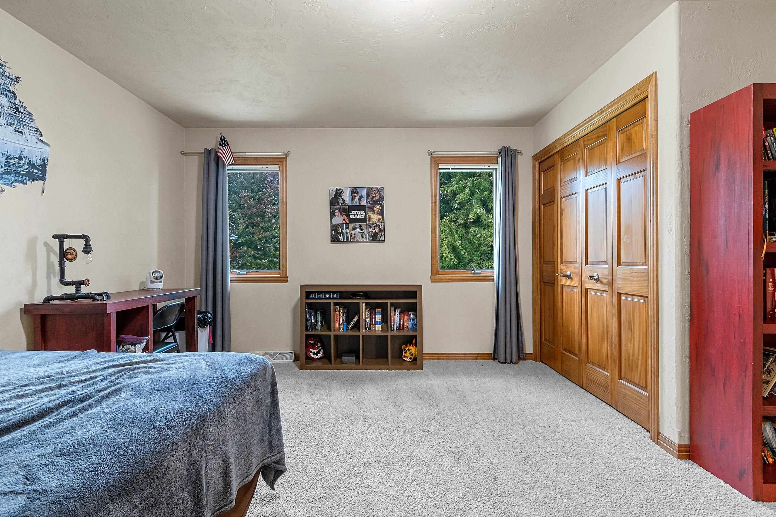 APPLETON, Wisconsin, 54913, United States, 4 Bedrooms Bedrooms, ,3 BathroomsBathrooms,Residential,For Sale,1960996