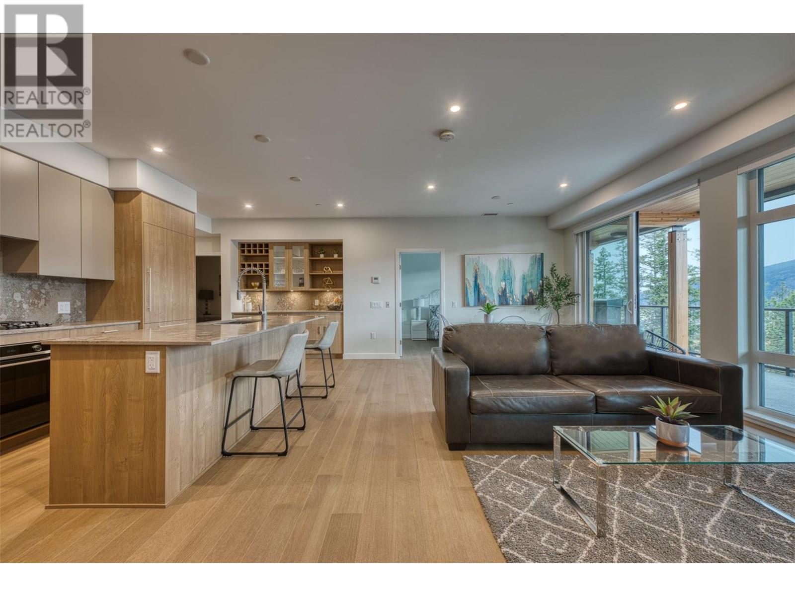 LAKE COUNTRY, British Columbia, V4V 0C4, CA, 2 Bedrooms Bedrooms, ,2 BathroomsBathrooms,Residential,For Sale,1896027