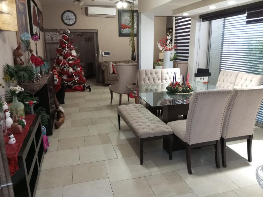 Nardos, Torreón, Coahuila, 27200, Mexico, 4 Bedrooms Bedrooms, ,5 BathroomsBathrooms,Residential,For Sale,Nardos,1498793