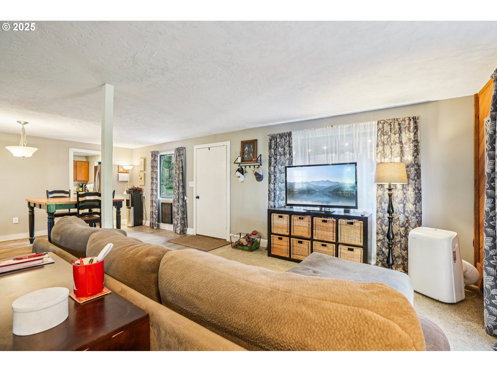 Ridgefield, Washington, 98642, United States, 3 Bedrooms Bedrooms, ,1 BathroomBathrooms,Residential,For Sale,1975959