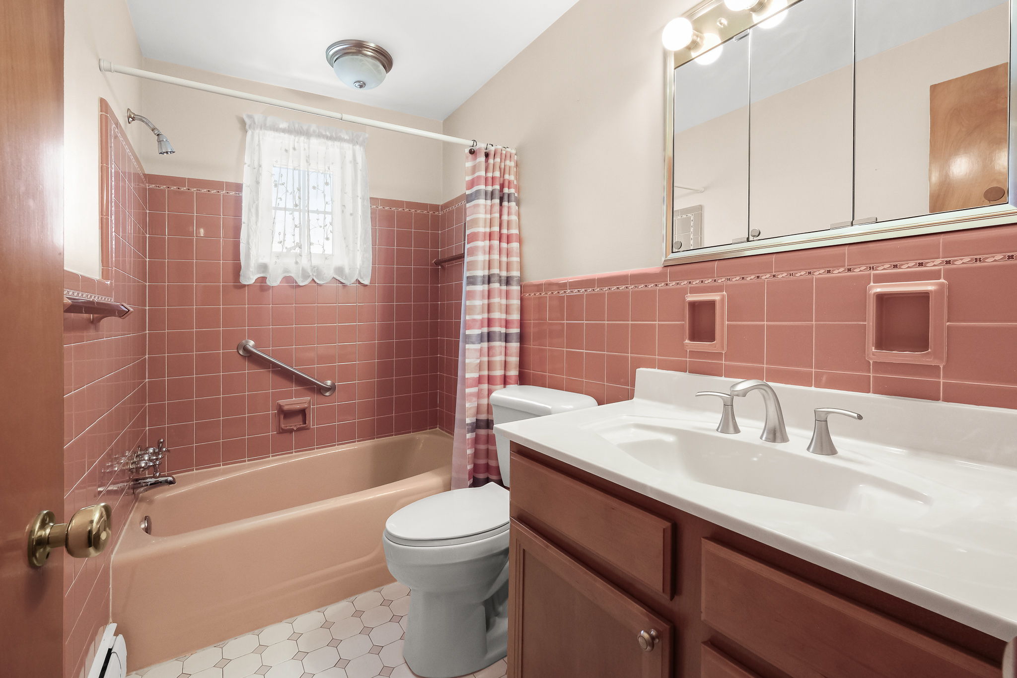  2422 Silver Oak Place, Pittsburgh, PA 15220 - 物件實景