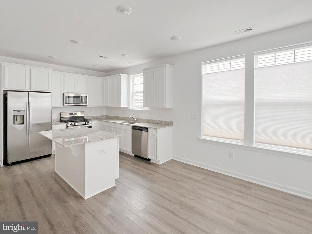New Egypt, New Jersey, 08533, United States, 3 Bedrooms Bedrooms, ,3 BathroomsBathrooms,Residential,For Sale,1909198