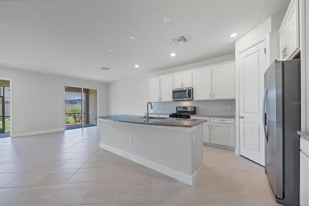 Bradenton, Florida, 34211, United States, 5 Bedrooms Bedrooms, ,4 BathroomsBathrooms,Residential,For Sale,2001693