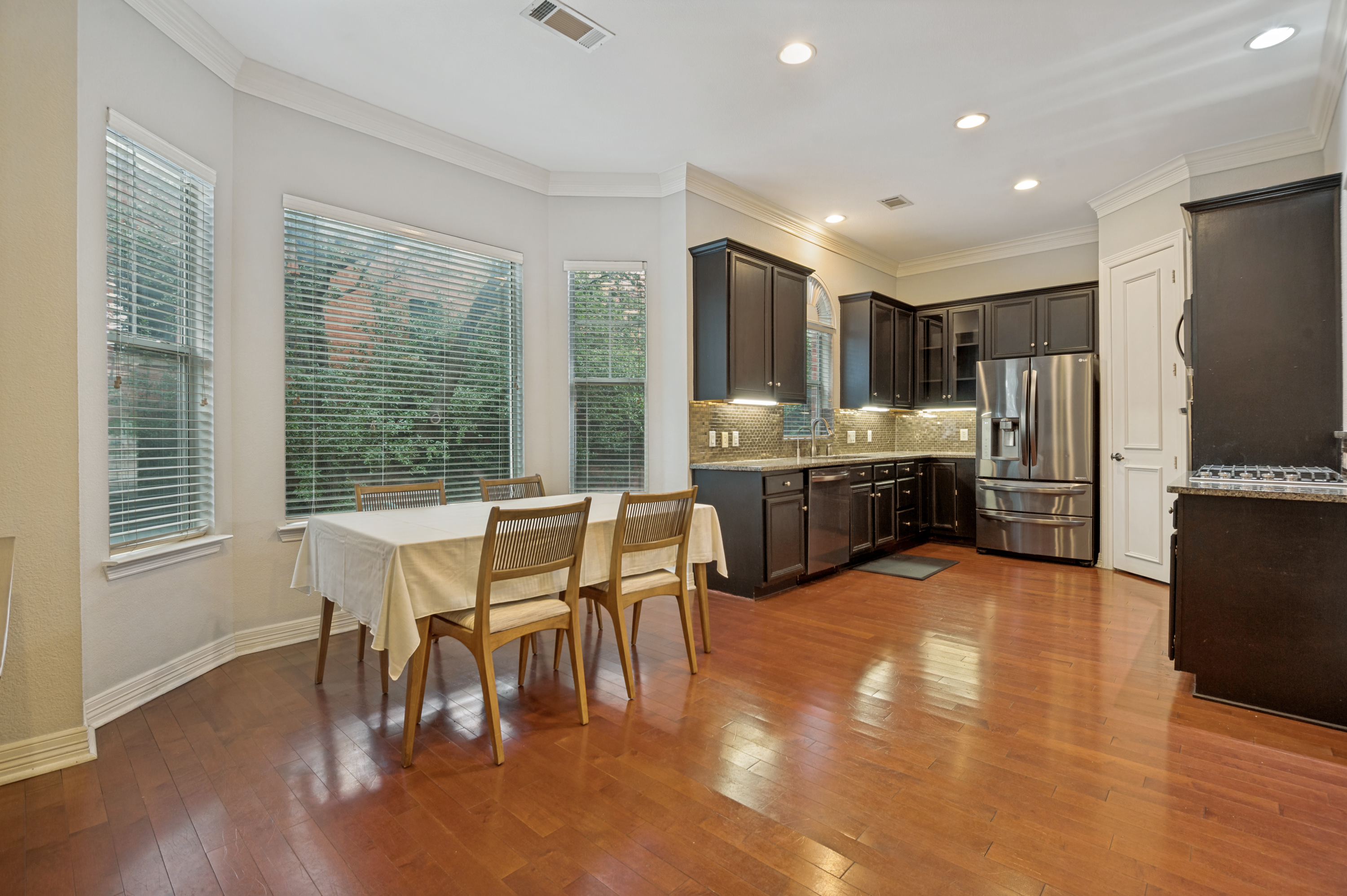  2205 Canton Street #105 - 物件實景