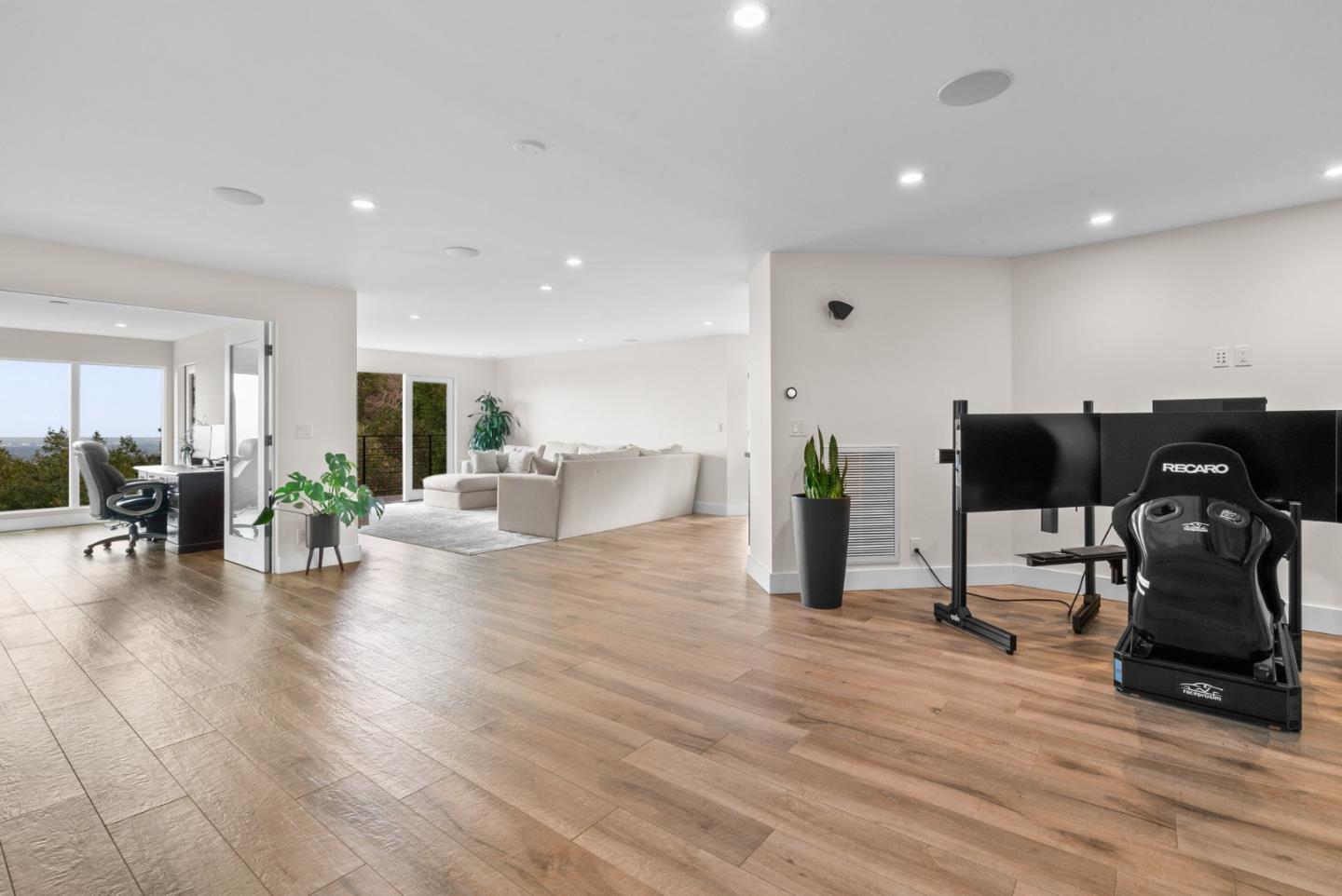 Los Gatos, California, 95030, United States, 5 Bedrooms Bedrooms, ,6 BathroomsBathrooms,Residential,For Sale,1997013