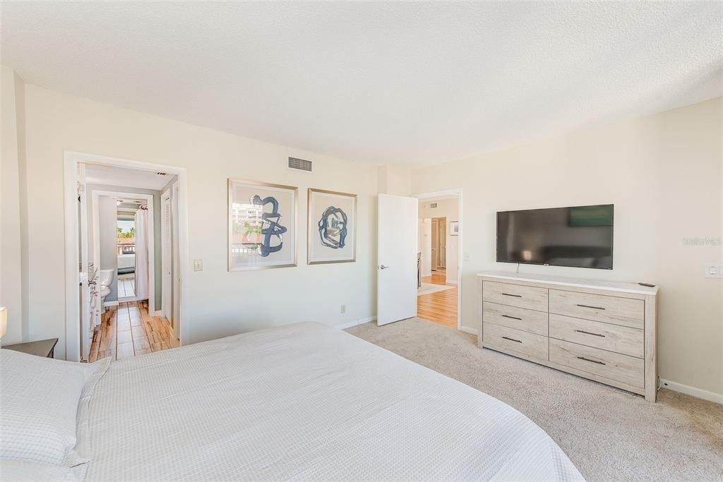 St Pete Beach, Florida, 33706, United States, 2 Bedrooms Bedrooms, ,2 BathroomsBathrooms,Residential,For Sale,1987564