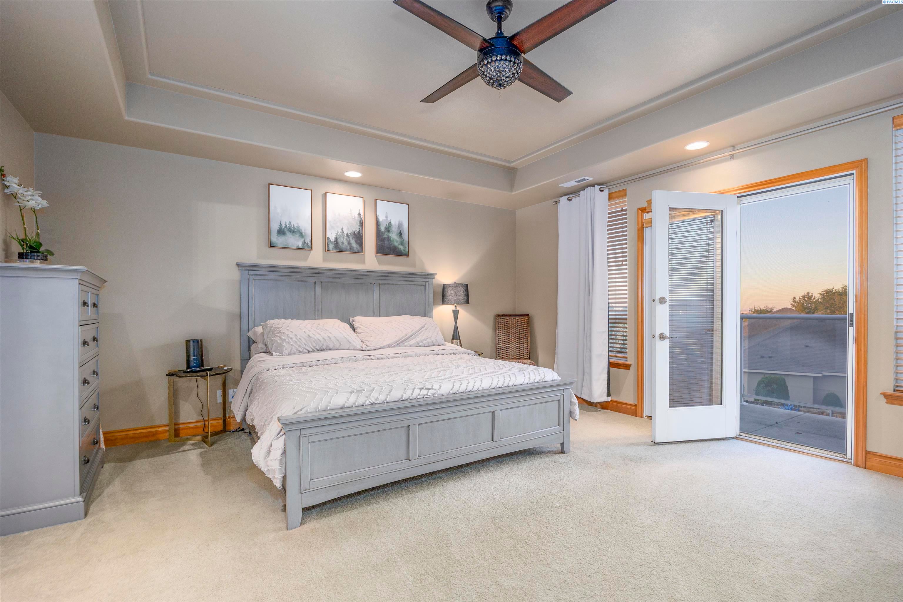 Kennewick, Washington, 99337, United States, 3 Bedrooms Bedrooms, ,3 BathroomsBathrooms,Residential,For Sale,1981093