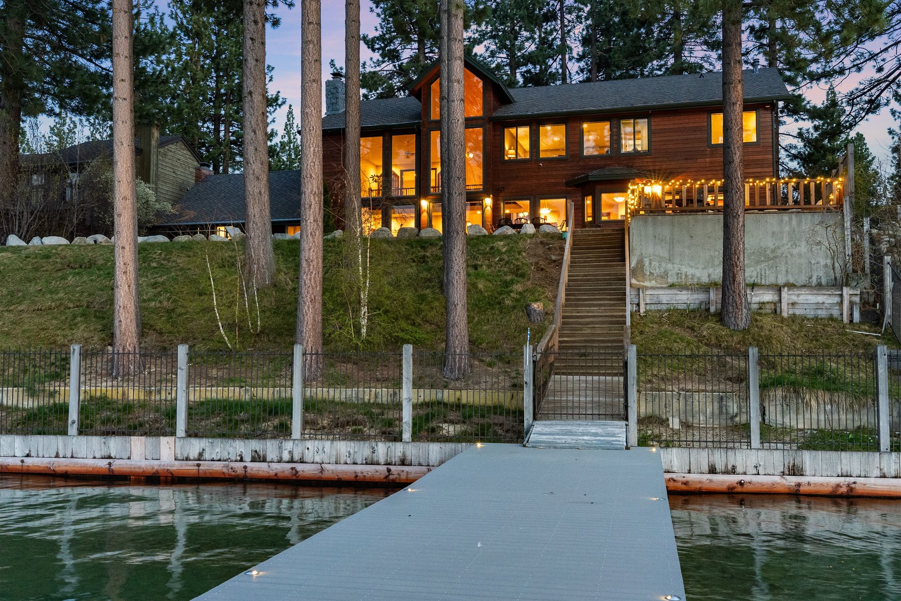  Sunrise-to-Sunset Lake Living - 物件實景