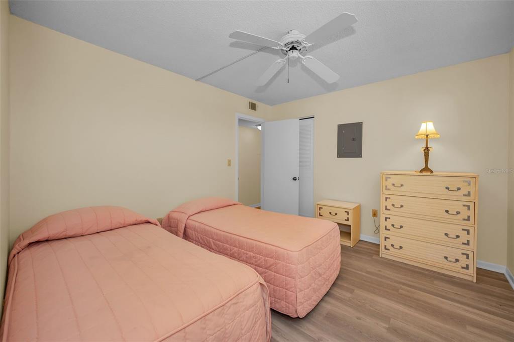 Clearwater Beach, Florida, 33767, United States, 2 Bedrooms Bedrooms, ,2 BathroomsBathrooms,Residential,For Sale,1744502