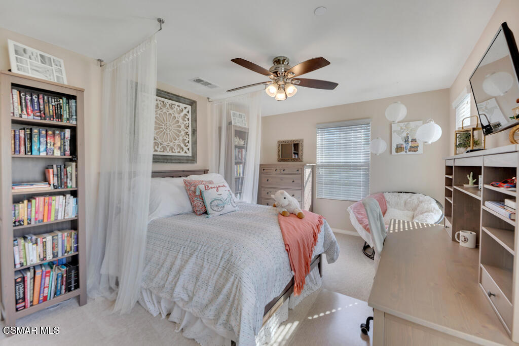 Valencia, California, 91354, United States, 4 Bedrooms Bedrooms, ,3 BathroomsBathrooms,Residential,For Sale,1914107
