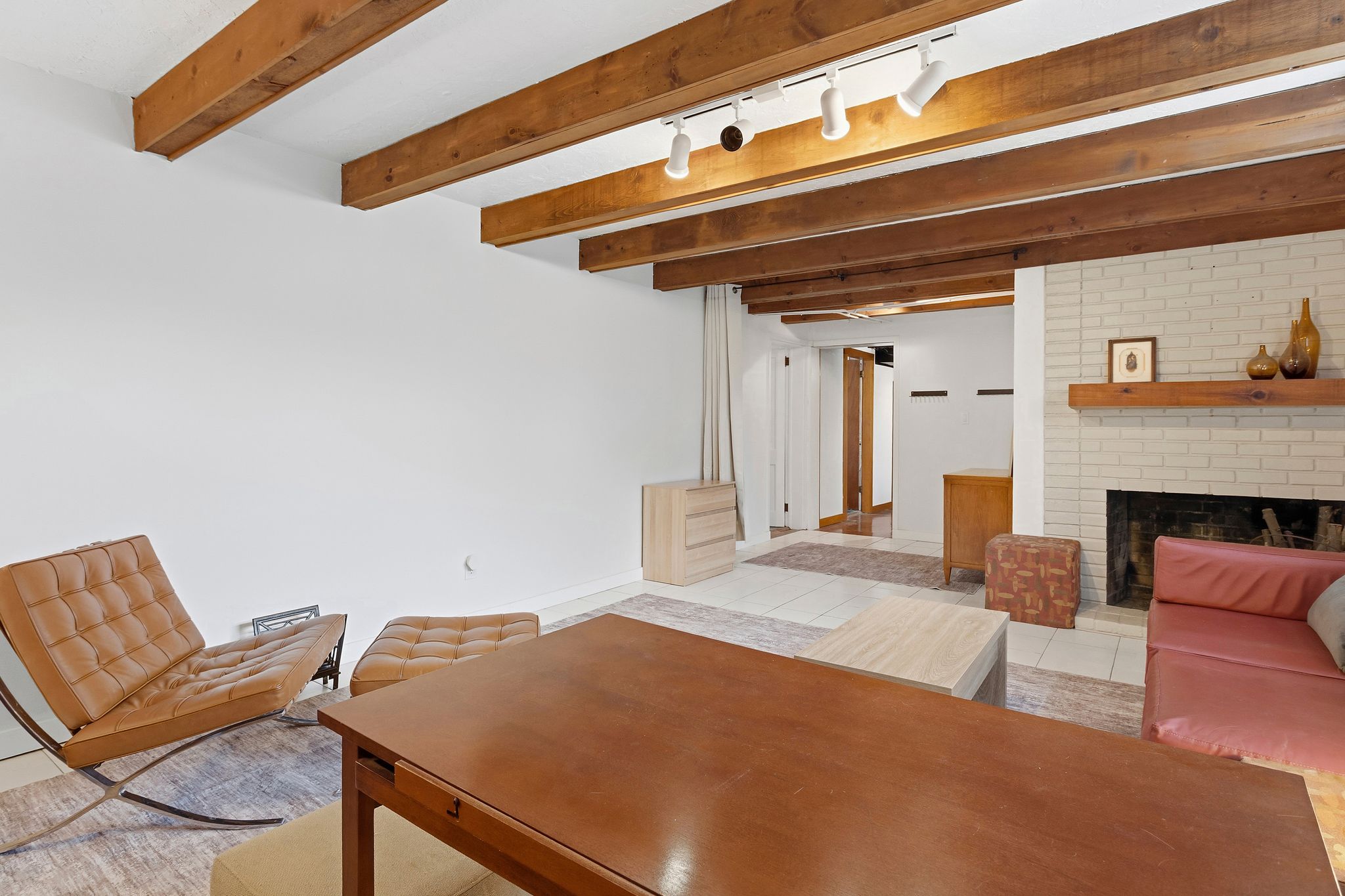  850 Bockstoce Avenue, Pittsburgh, PA 15234 - 物件實景
