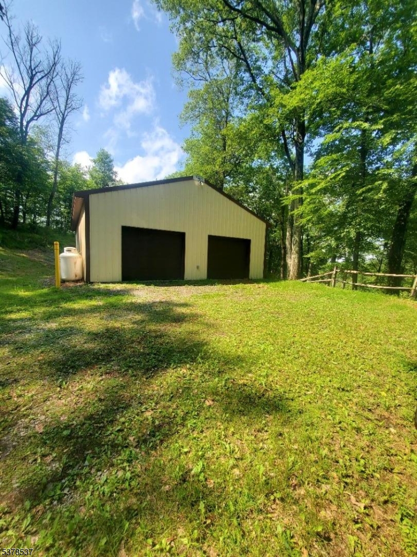 Fredon Twp., New Jersey, 07860, United States, 3 Bedrooms Bedrooms, ,2 BathroomsBathrooms,Residential,For Sale,1924820