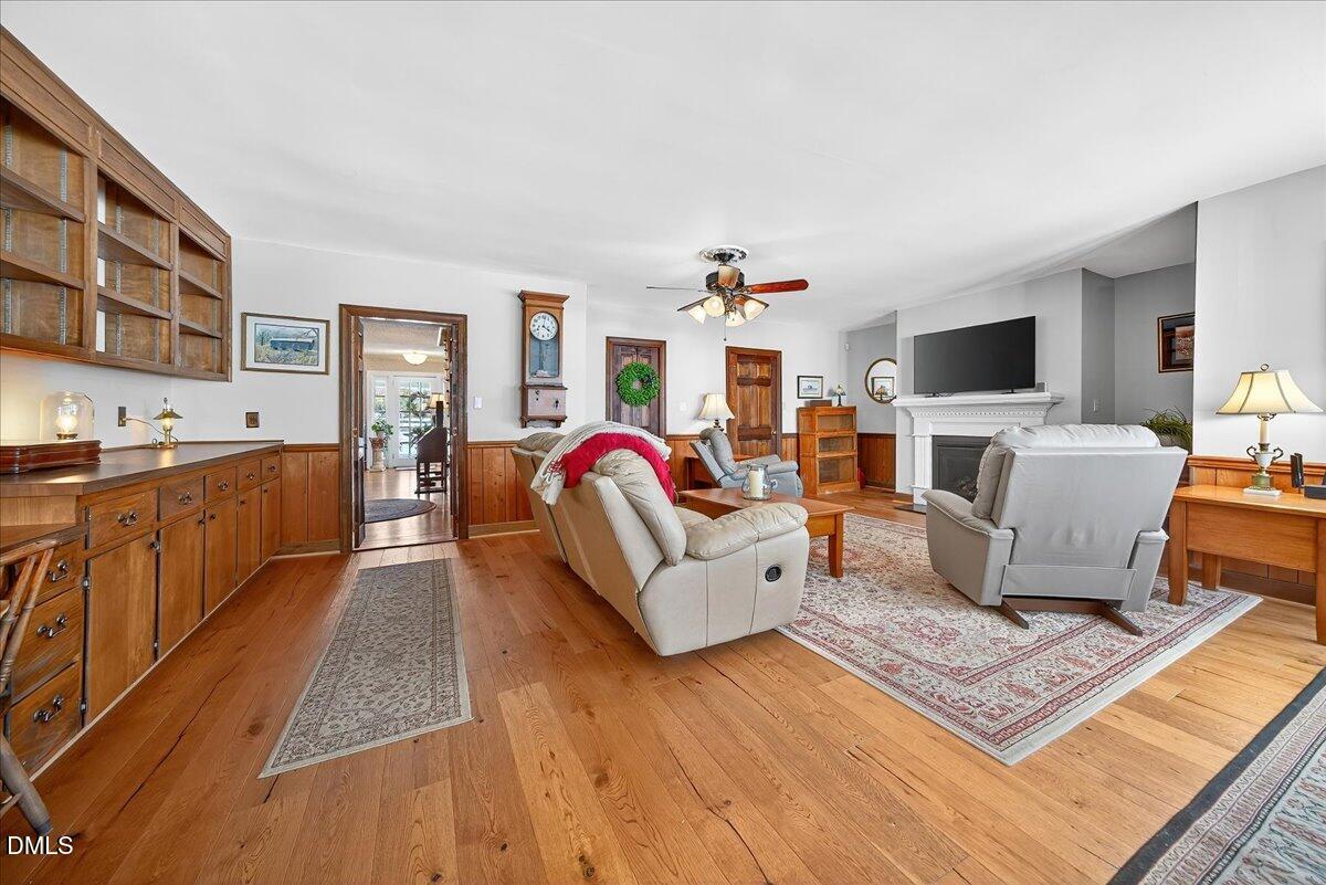 Youngsville, North Carolina, 27596, United States, 3 Bedrooms Bedrooms, ,3 BathroomsBathrooms,Residential,For Sale,1990196