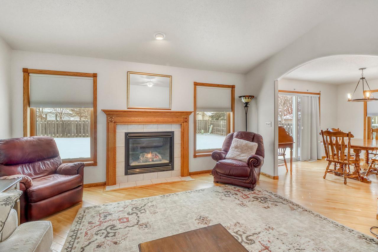 West Fargo, North Dakota, 58078, United States, 3 Bedrooms Bedrooms, ,2 BathroomsBathrooms,Residential,For Sale,2006344