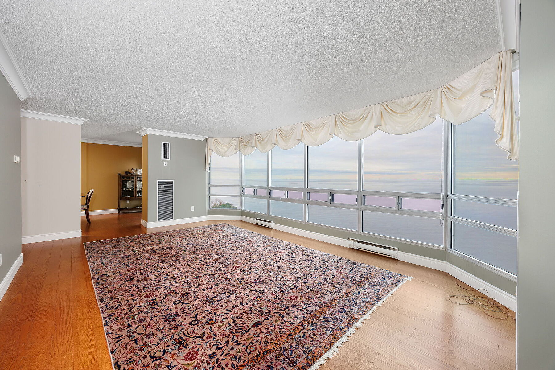  Modern Condo Living - 物件實景