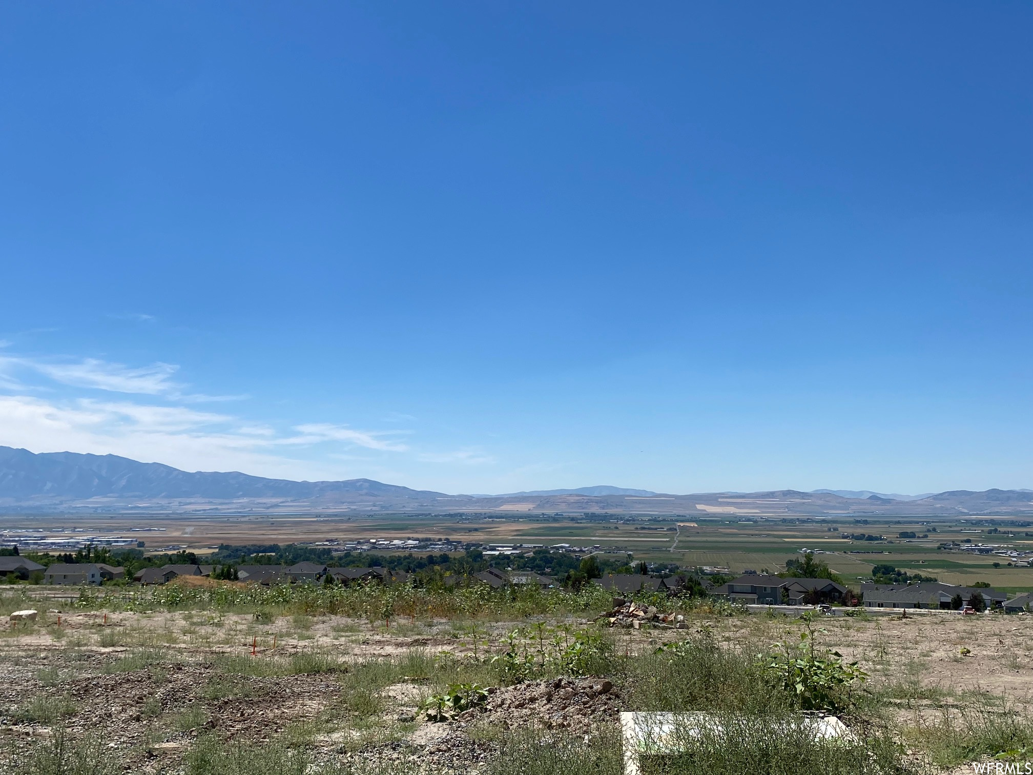 Hyde Park, Utah, 84318, United States, 3 Bedrooms Bedrooms, ,2 BathroomsBathrooms,Residential,For Sale,1982041