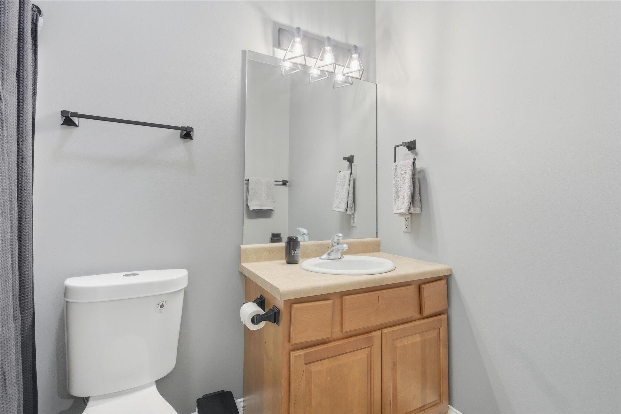 COLUMBIA, Missouri, 65203, United States, 4 Bedrooms Bedrooms, ,6 BathroomsBathrooms,Residential,For Sale,2013236