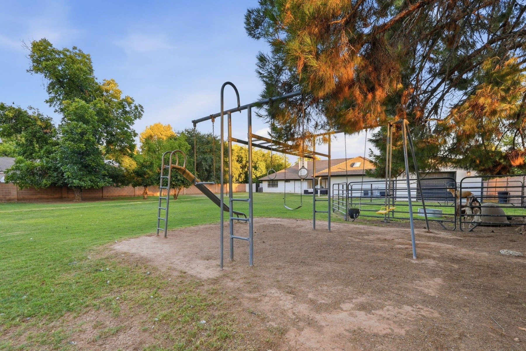  646 E Leah Lane¦Gilbert, AZ - 物件實景