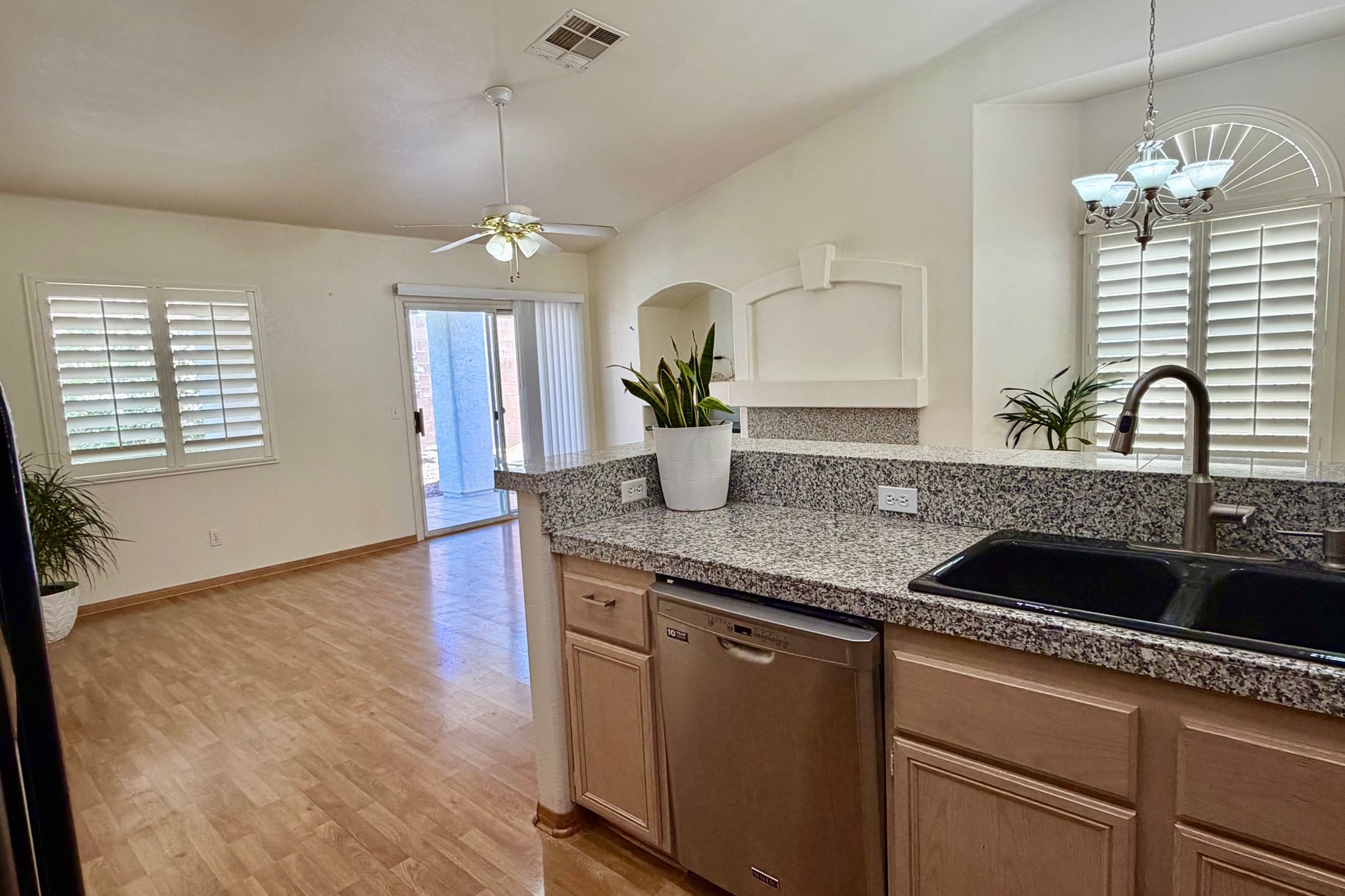  GREAT LOCATION MOVE-IN READY IN SUMMERLIN NORTH - 物件實景