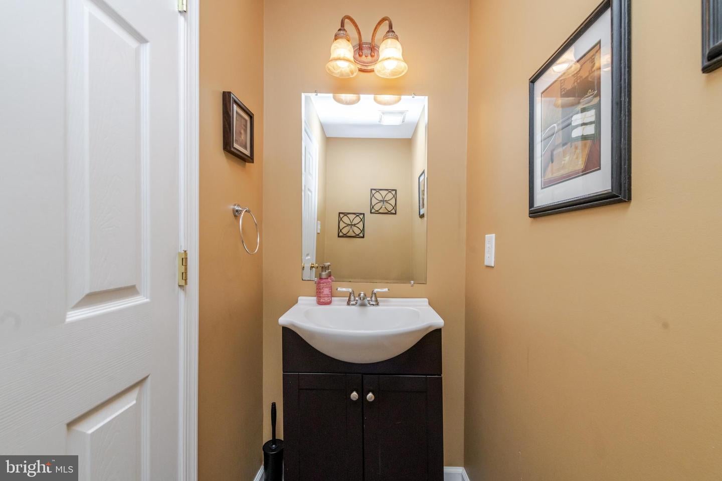 ATCO, New Jersey, 08004, United States, 4 Bedrooms Bedrooms, ,3 BathroomsBathrooms,Residential,For Sale,1938260