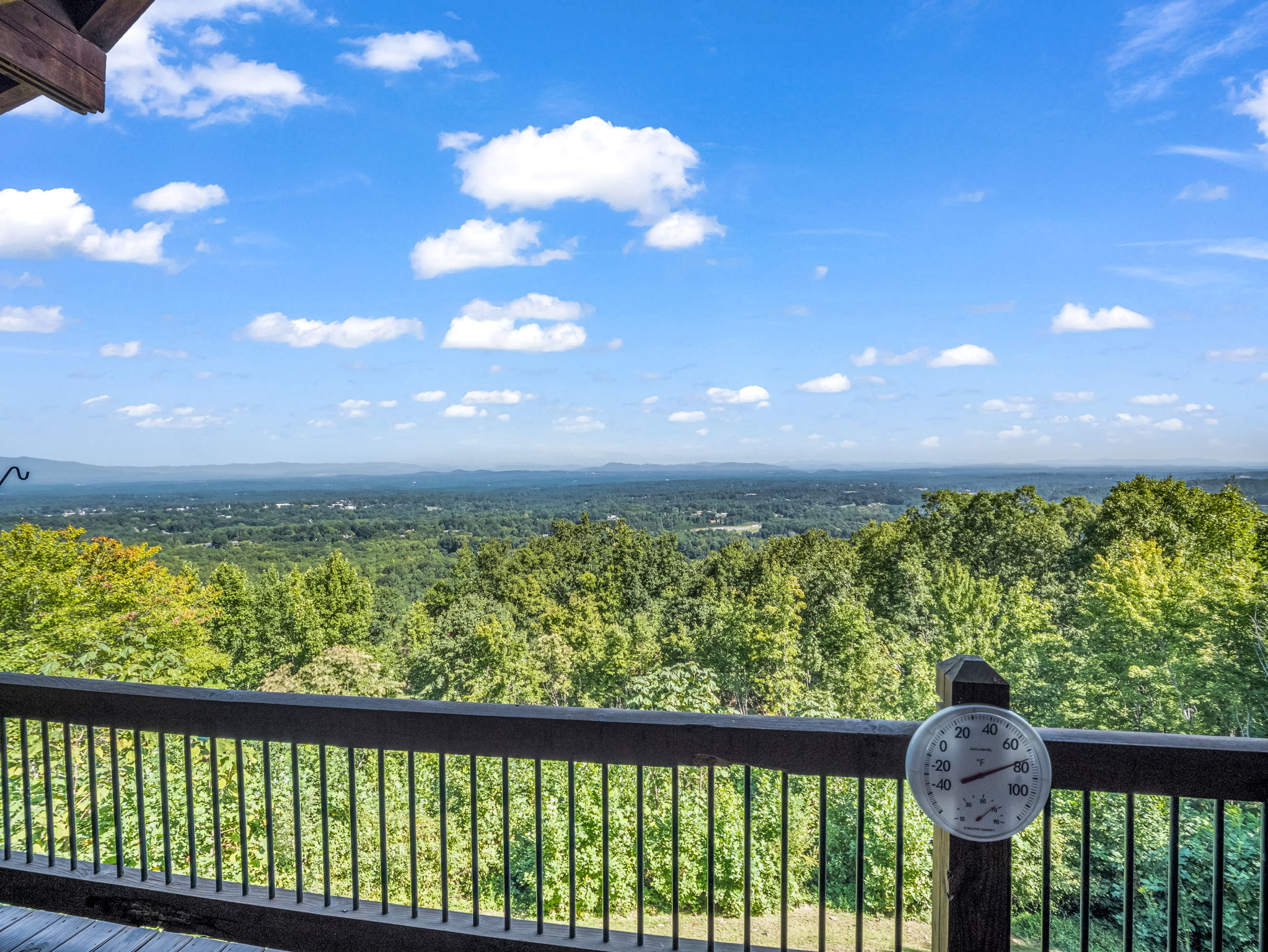  5409 Mineral Springs Mountain Avenue - 物件實景