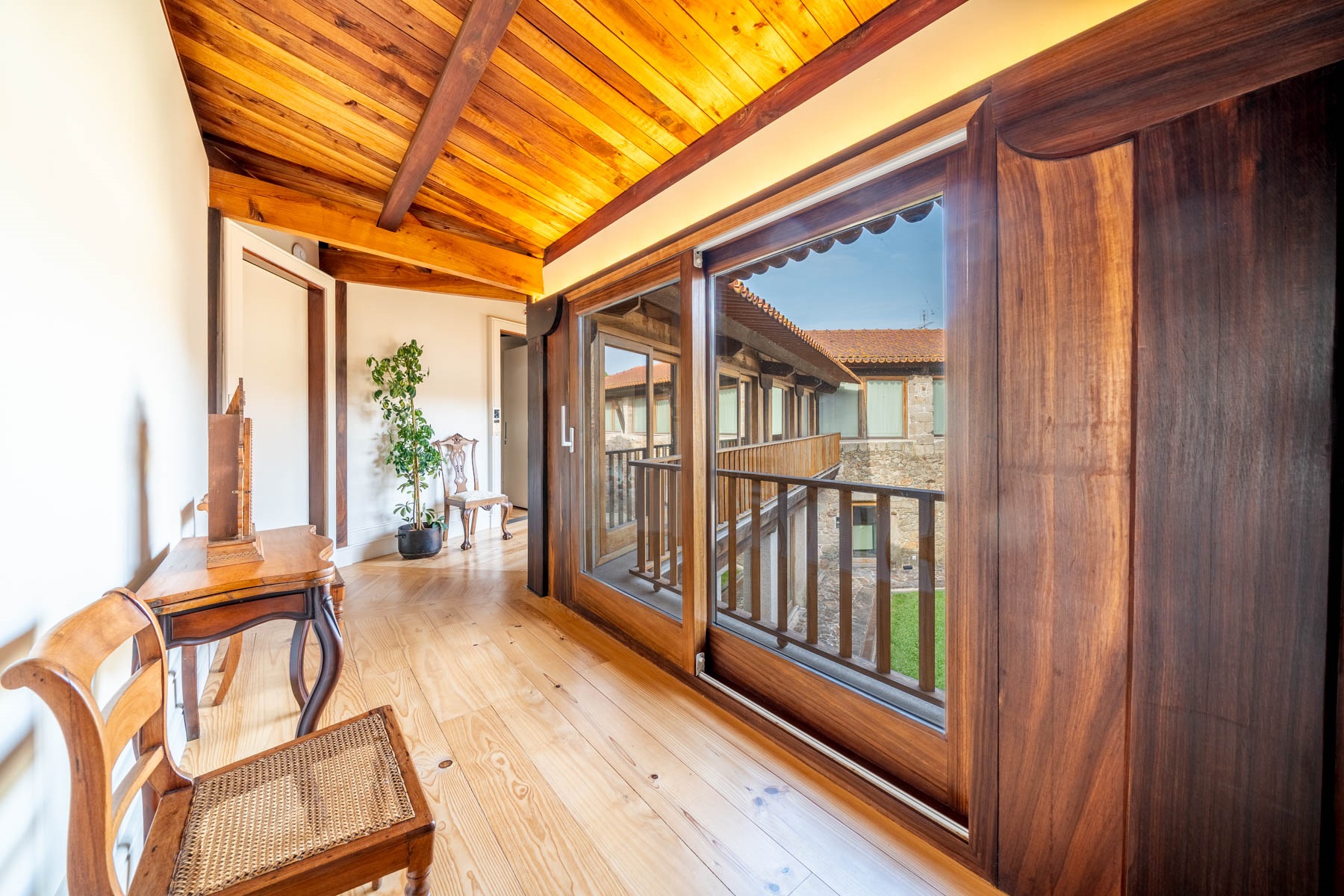  Manor House, 10 bedrooms, for Sale - 物件實景