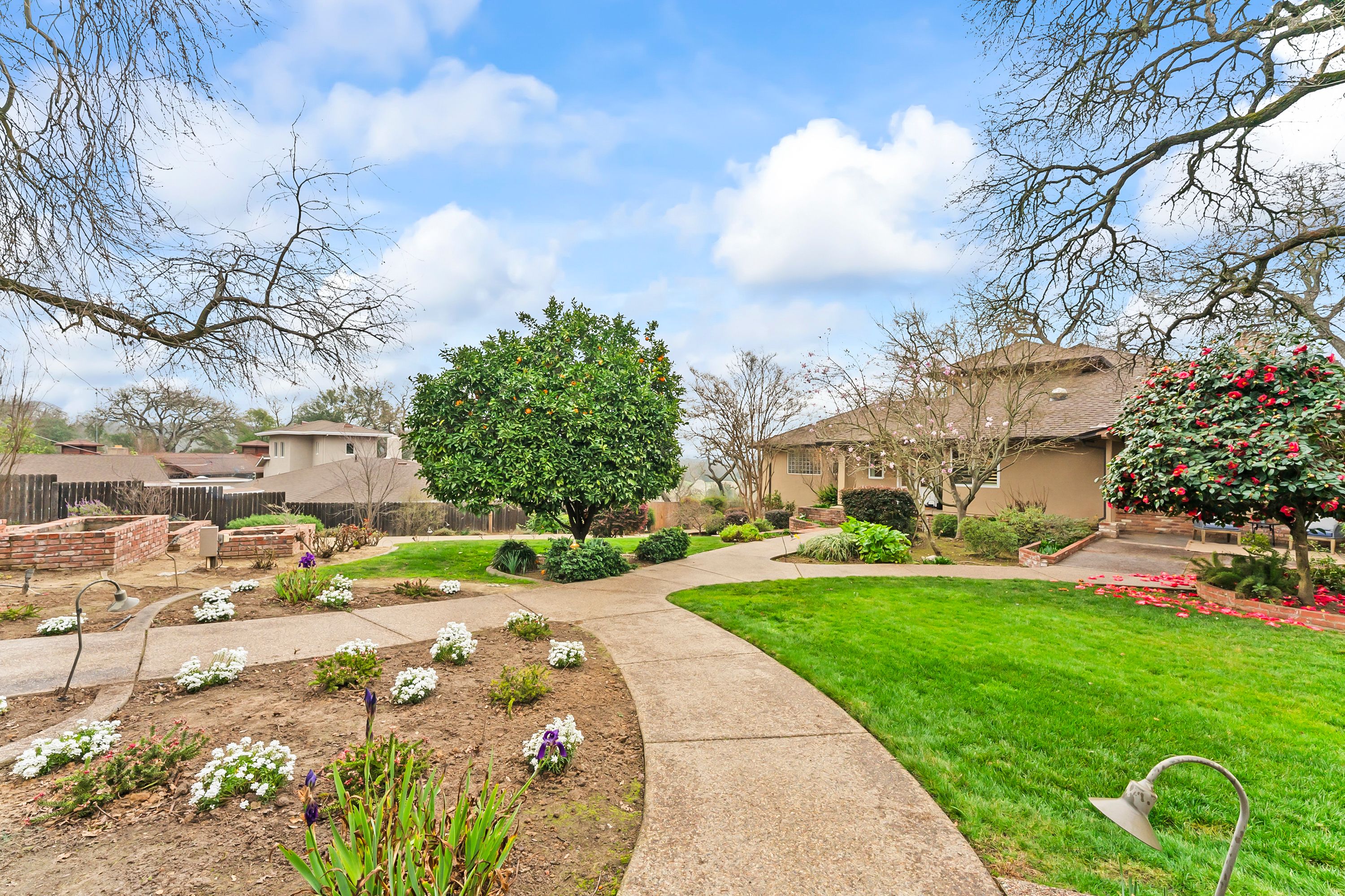  8218 Finisterre Court, Fair Oaks, CA 95628 - 物件實景