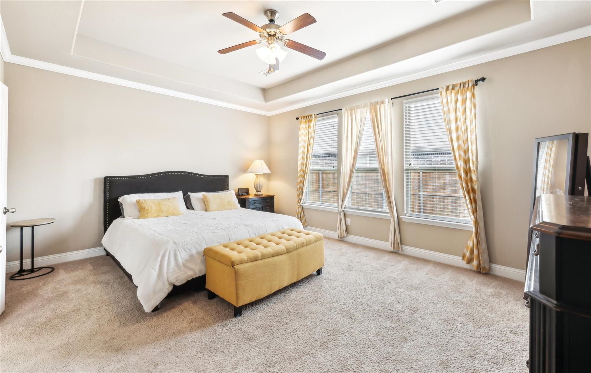 Little Elm, Texas, 75068, United States, 5 Bedrooms Bedrooms, ,4 BathroomsBathrooms,Residential,For Sale,1971271