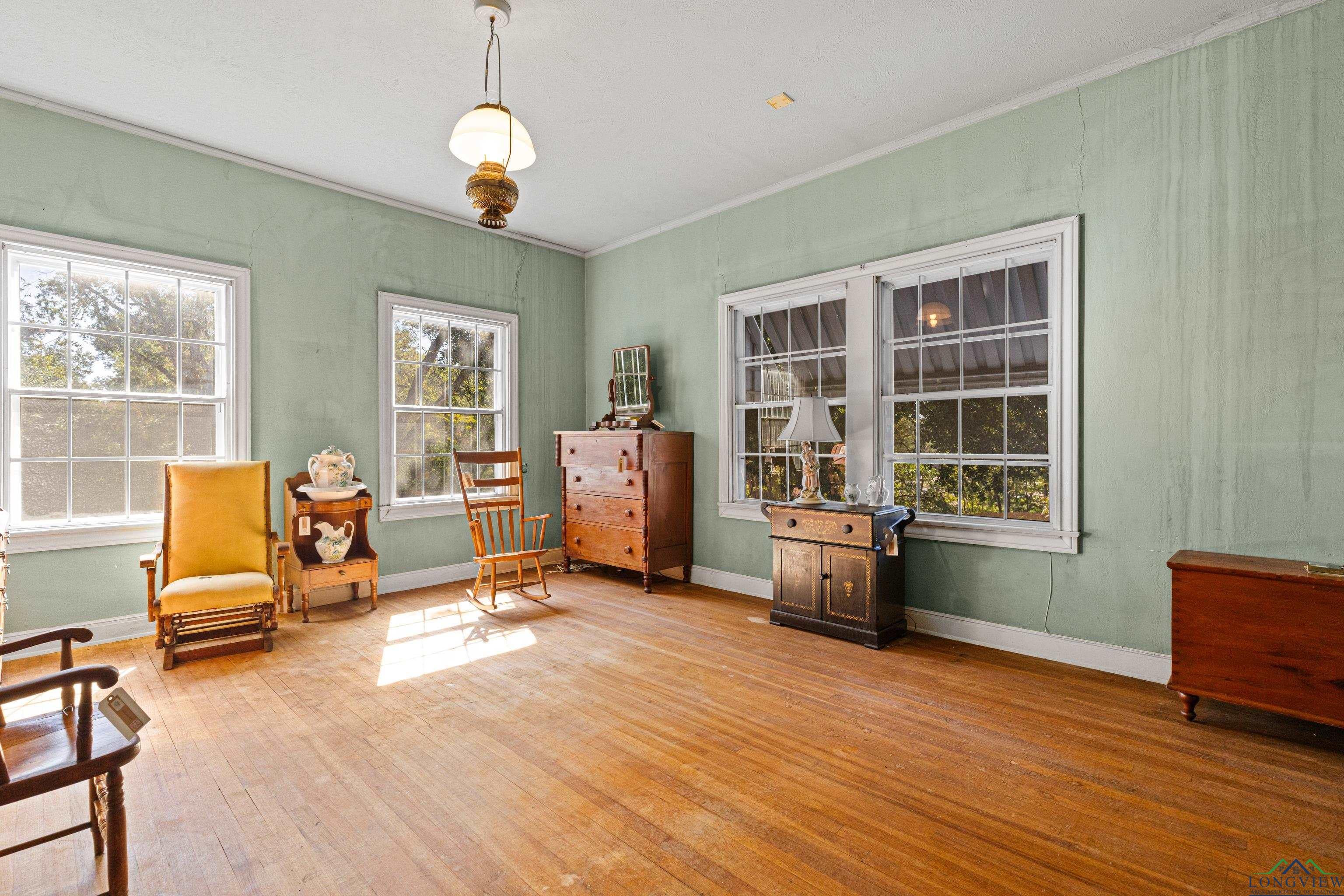 Jefferson, Texas, 75657, United States, 5 Bedrooms Bedrooms, ,5 BathroomsBathrooms,Residential,For Sale,1978271