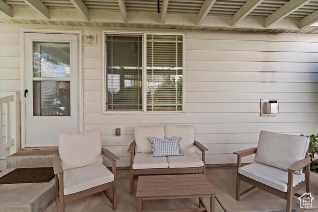 Centerville, Utah, 84014, United States, 3 Bedrooms Bedrooms, ,3 BathroomsBathrooms,Residential,For Sale,2013534