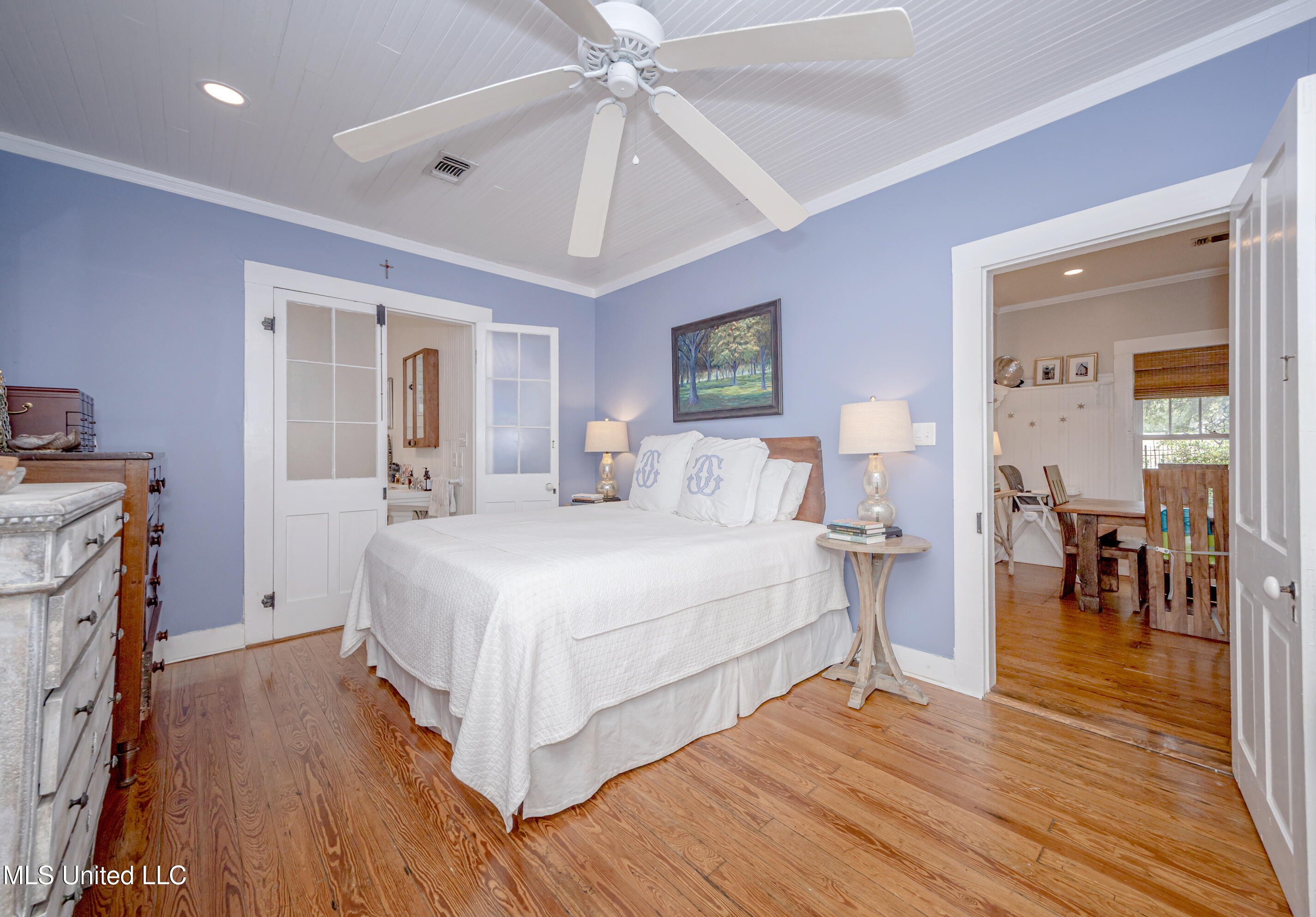 Ocean Springs, Mississippi, 39564, United States, 3 Bedrooms Bedrooms, ,2 BathroomsBathrooms,Residential,For Sale,1847227