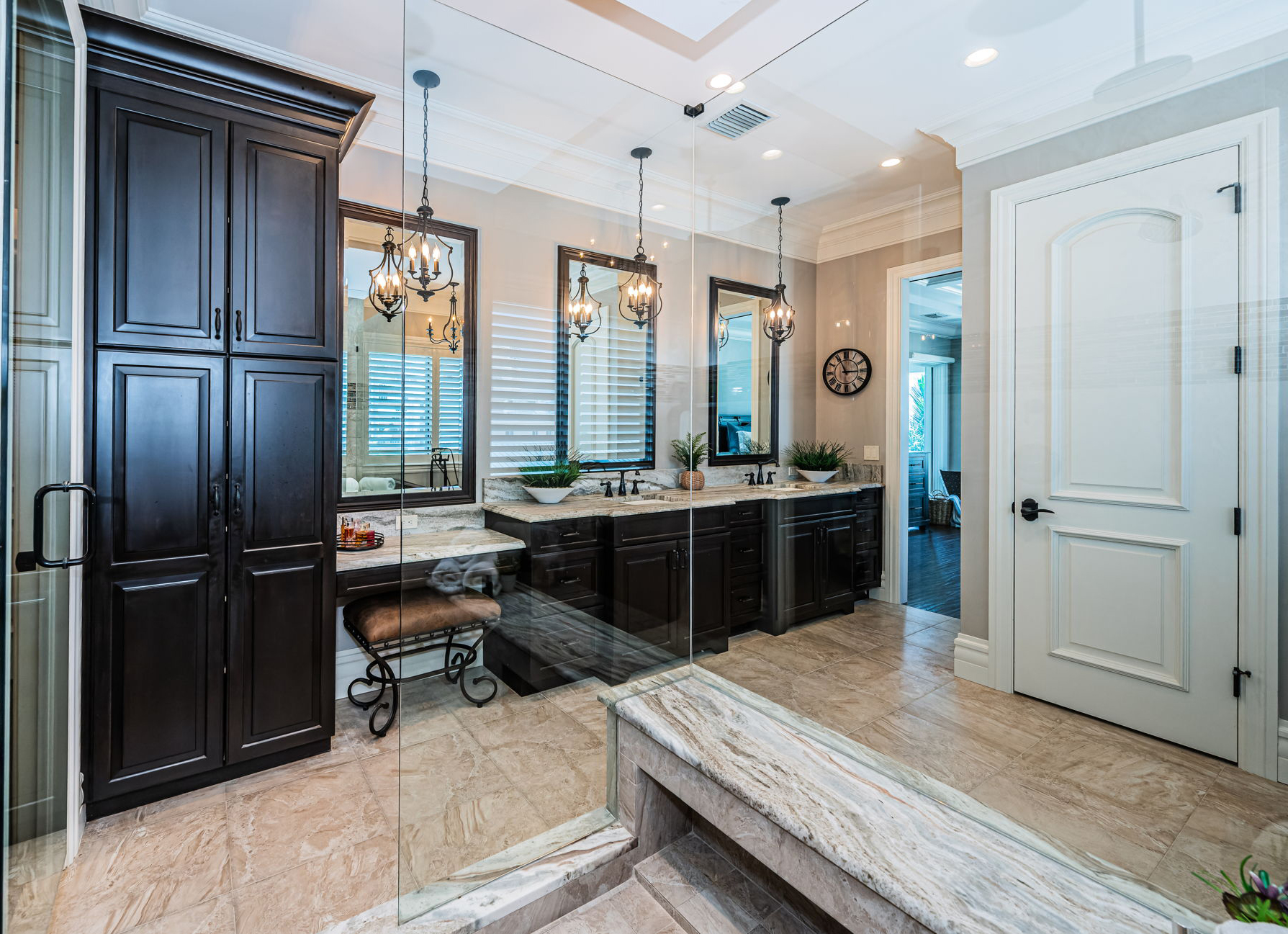 Redington Shores, Florida, 33708, United States, 5 Bedrooms Bedrooms, ,6 BathroomsBathrooms,Residential,For Sale,1921894