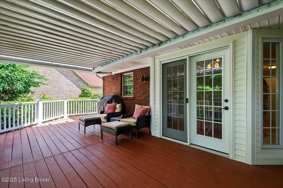 Louisville, Kentucky, 40214, United States, 4 Bedrooms Bedrooms, ,4 BathroomsBathrooms,Residential,For Sale,1911574