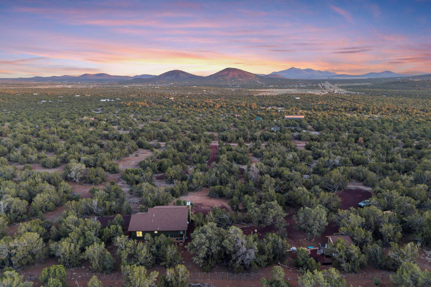  1249 E Chaparral Rd ¦ Williams, AZ - 物件實景