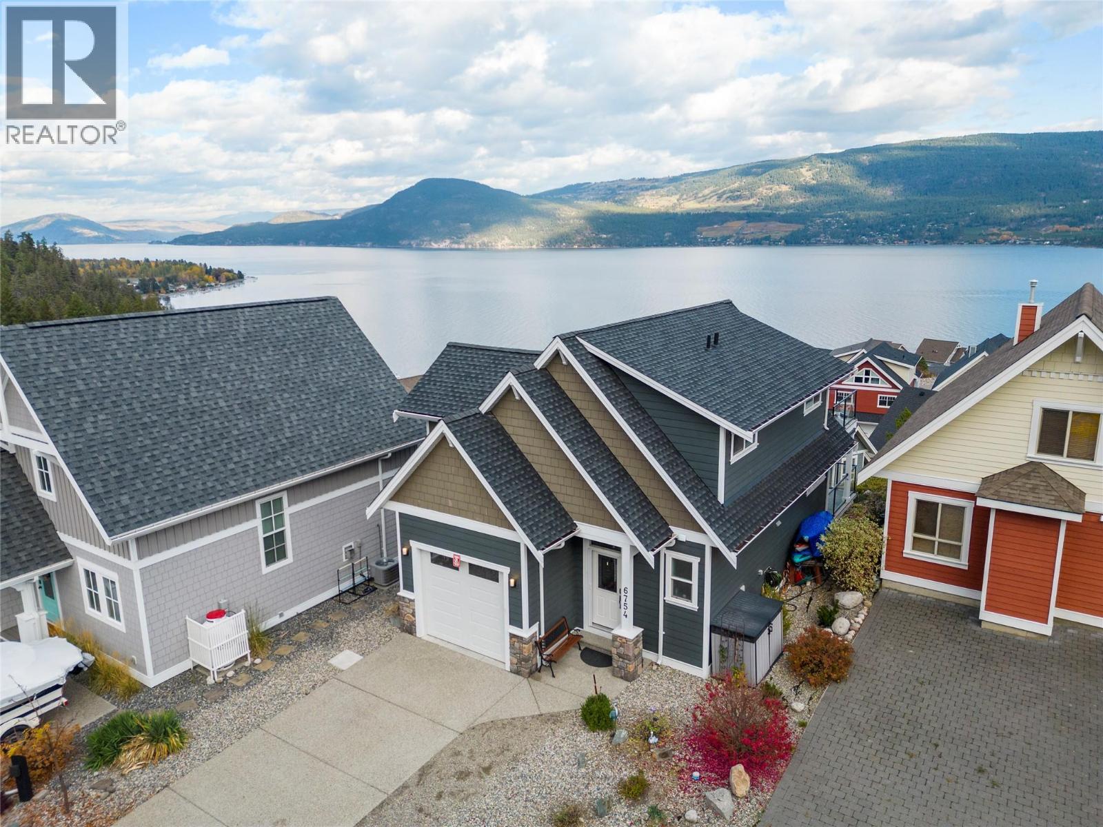KELOWNA, British Columbia, V1Z 3R8, CA, 2 Bedrooms Bedrooms, ,2 BathroomsBathrooms,Residential,For Sale,1950857