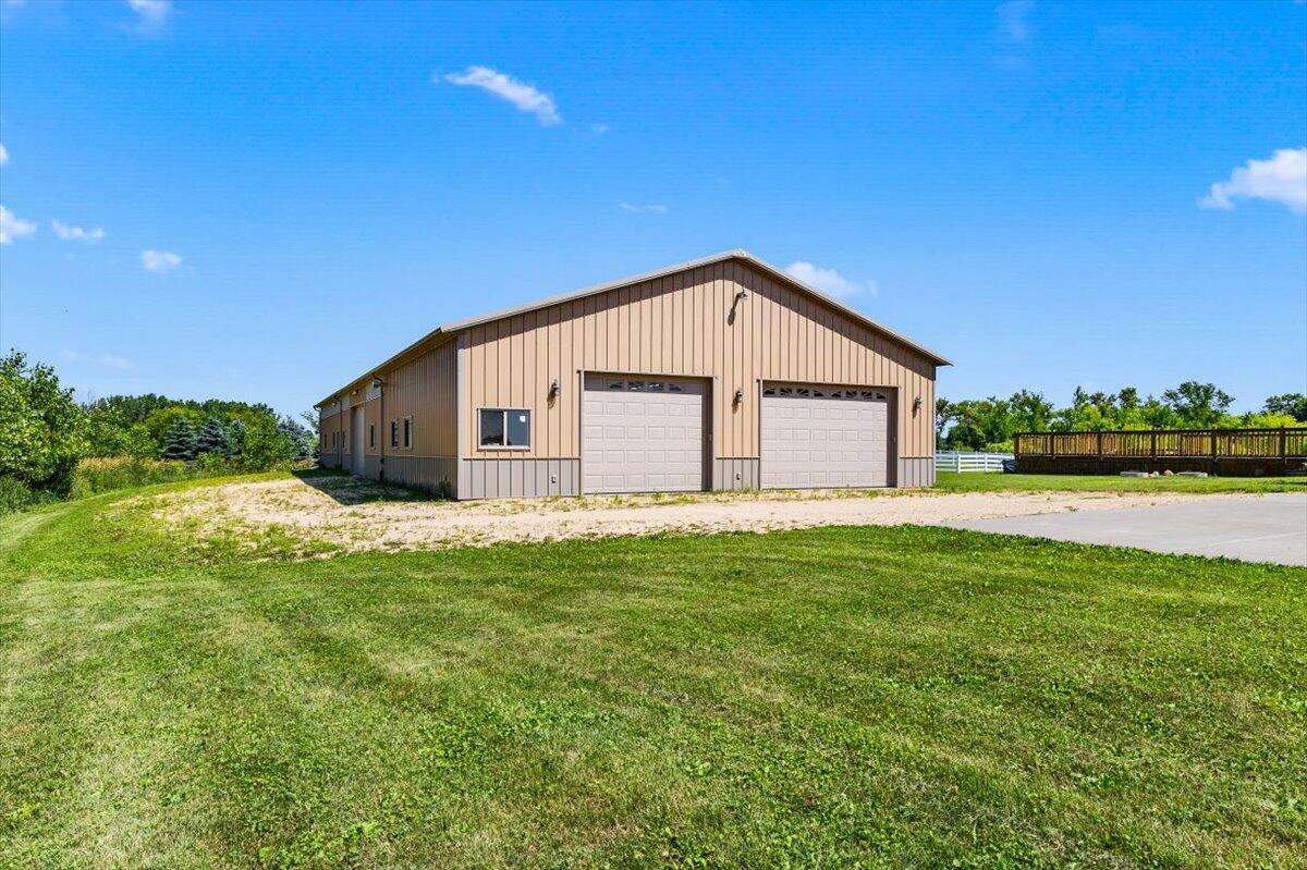 Hubbard, Wisconsin, 53035, United States, 4 Bedrooms Bedrooms, ,4 BathroomsBathrooms,Residential,For Sale,1885428