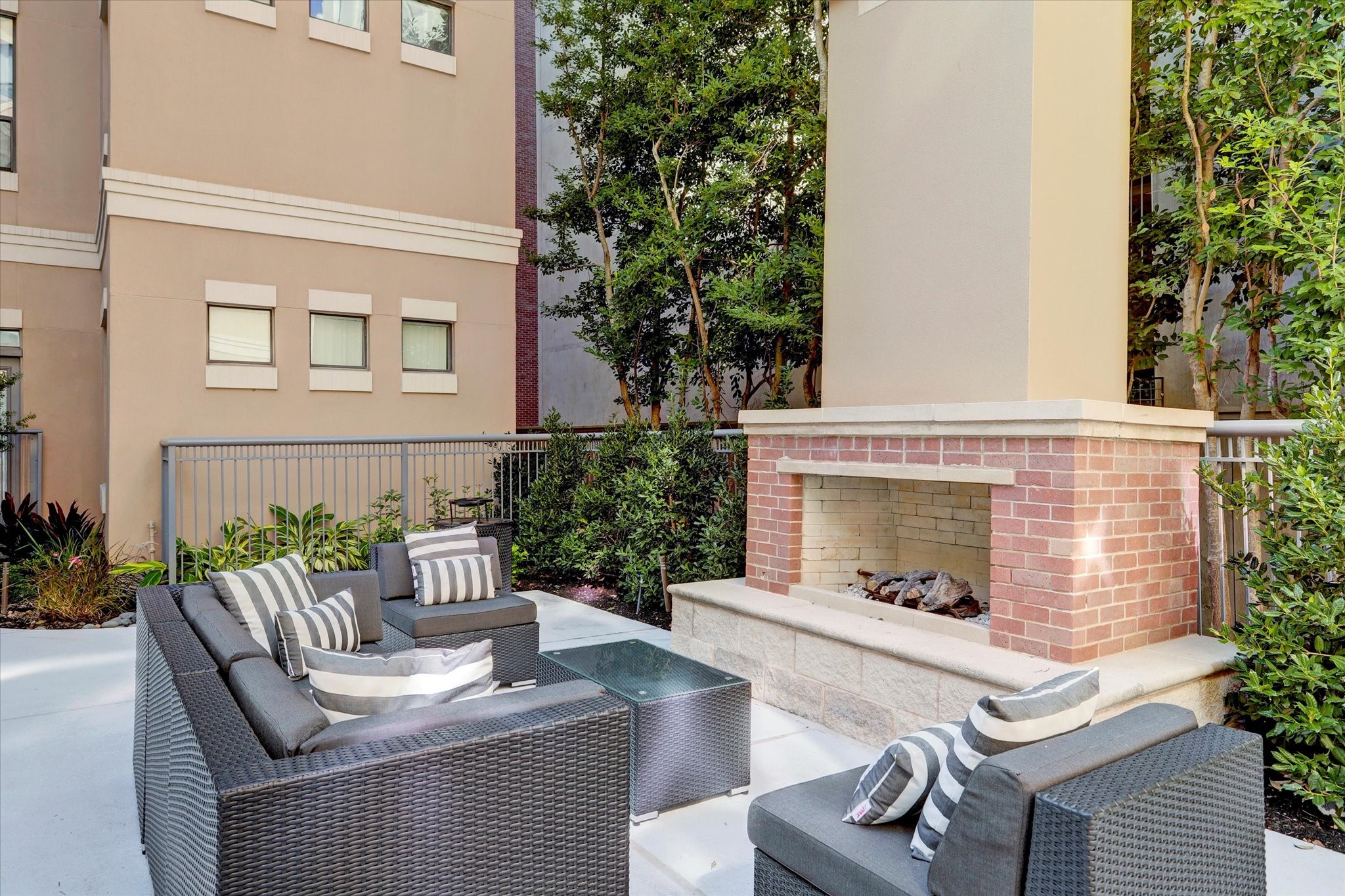  1901 Post Oak Boulevard #408 - 物件實景