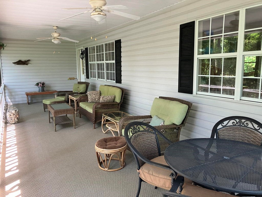 Young Harris, Georgia, 30582, United States, 3 Bedrooms Bedrooms, ,3 BathroomsBathrooms,Residential,For Sale,1847113