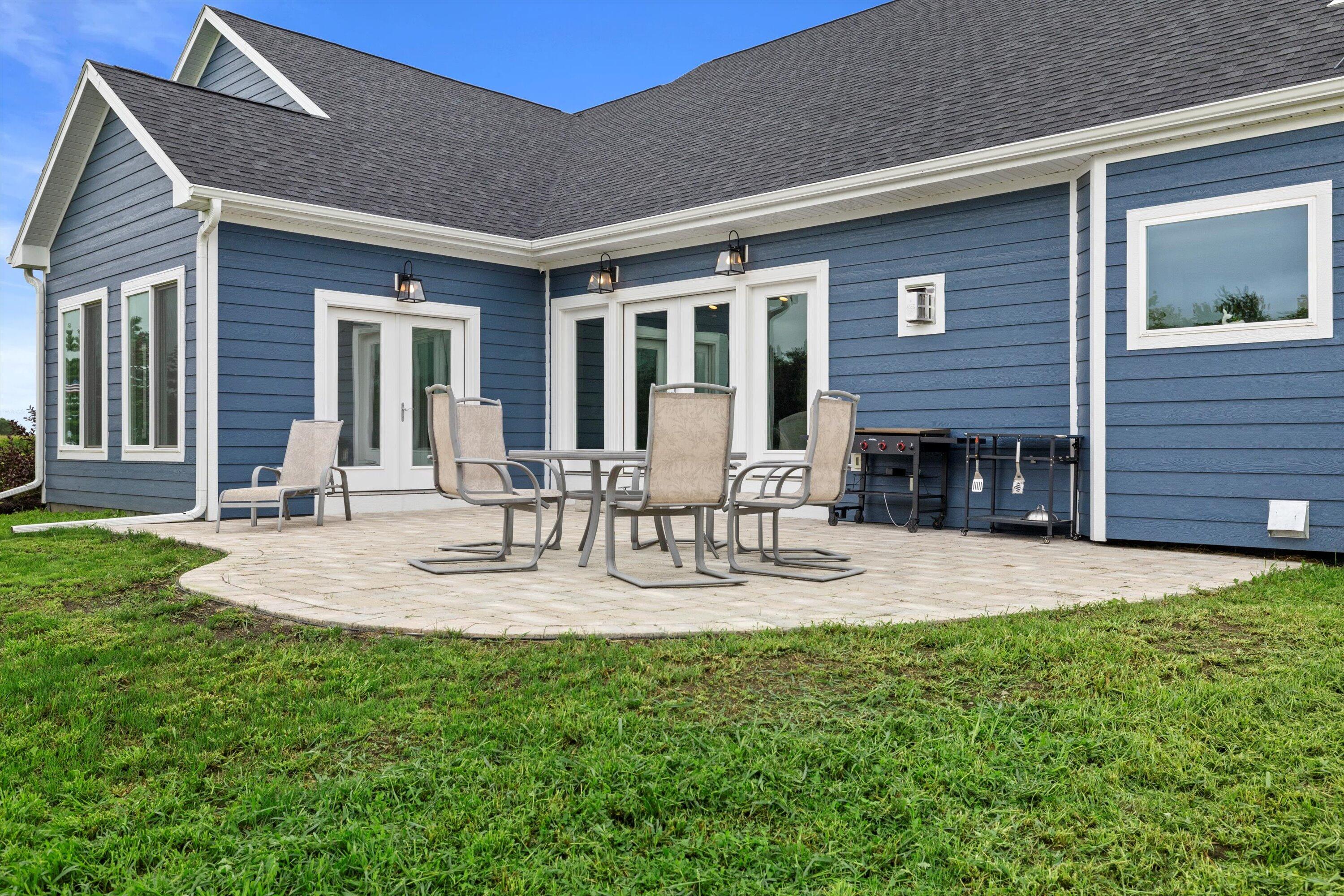 Bloomfield, Wisconsin, 53147, United States, 5 Bedrooms Bedrooms, ,3 BathroomsBathrooms,Residential,For Sale,1921596