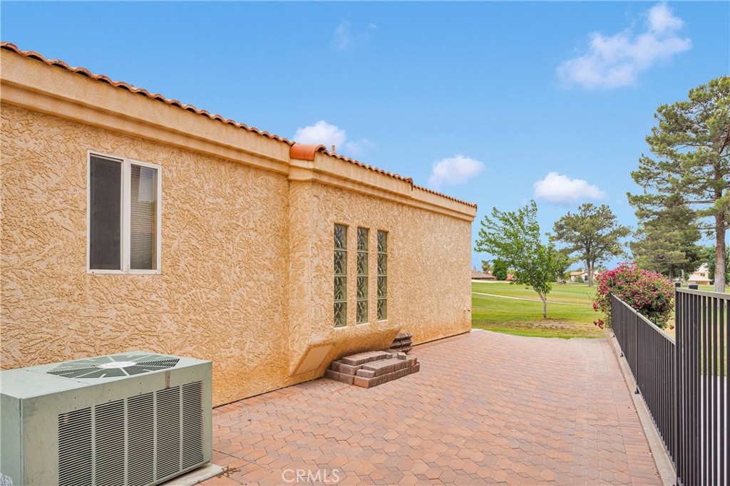 Victorville, California, 92395, United States, 4 Bedrooms Bedrooms, ,2 BathroomsBathrooms,Residential,For Sale,1927294