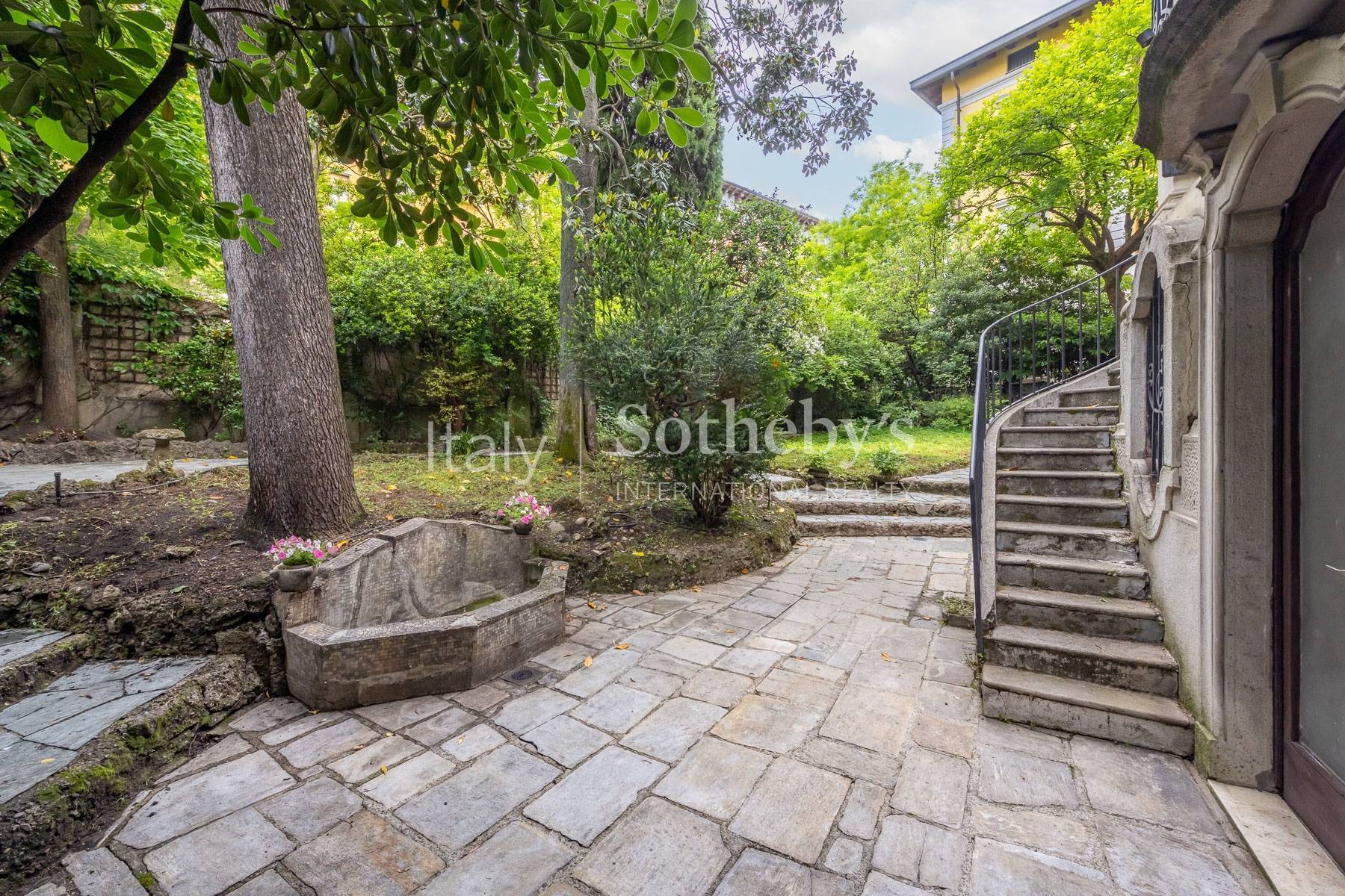  Beautiful apartment with garden in a period building - 物件實景