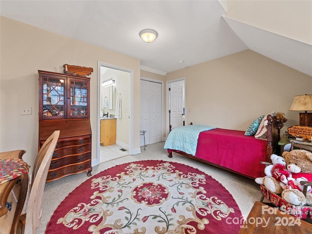 12 Belisle Lane, Maggie Valley, North Carolina, 28751, United States, 4 Bedrooms Bedrooms, ,3 BathroomsBathrooms,Residential,For Sale,12 Belisle Lane,1663193