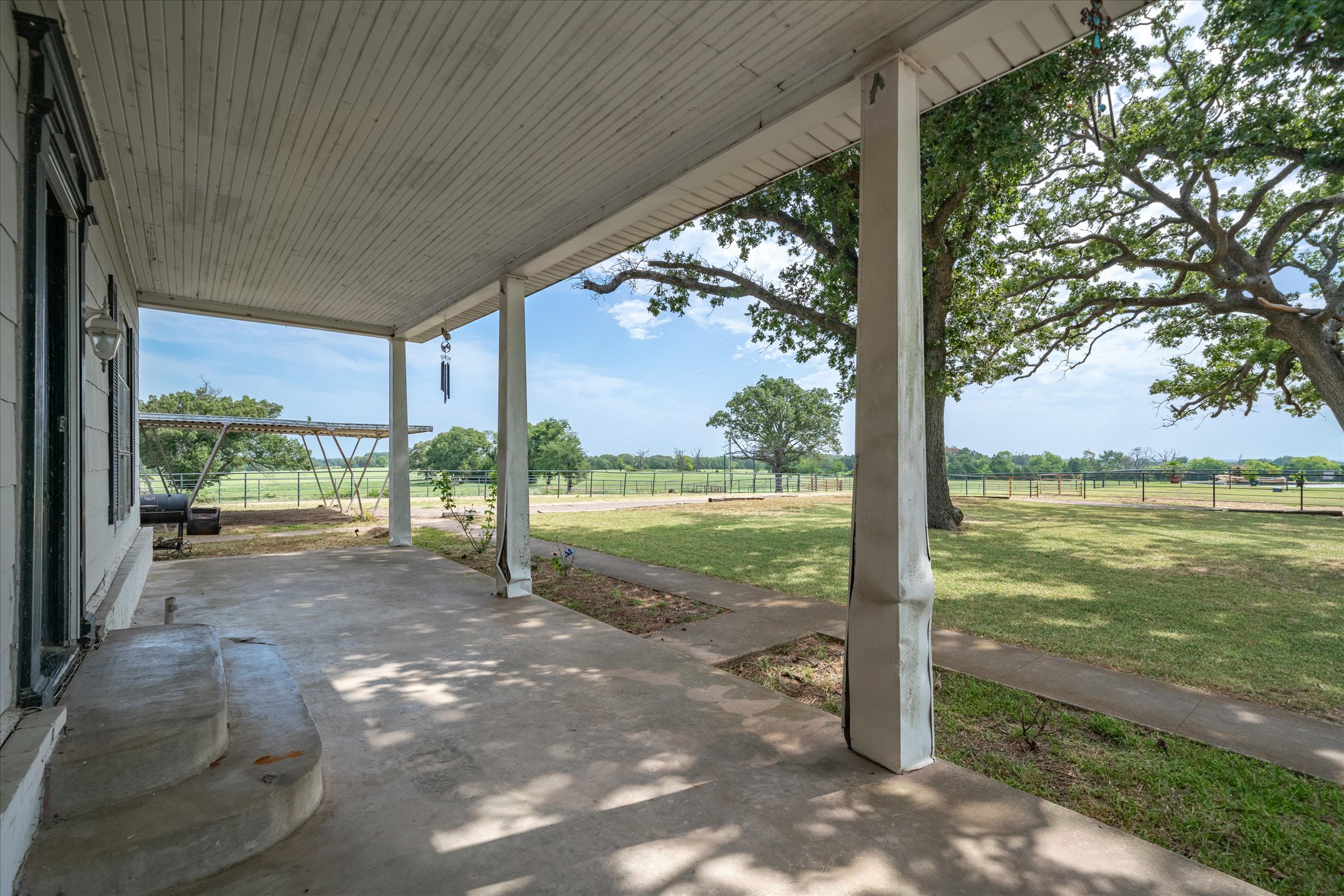 9208 FM 17, Grand Saline, Texas, 75140, United States, 5 Bedrooms Bedrooms, ,6 BathroomsBathrooms,Residential,For Sale,9208 FM 17,1317594