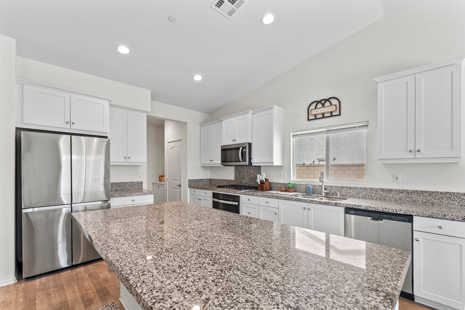 Indio, California, 92203, United States, 4 Bedrooms Bedrooms, ,3 BathroomsBathrooms,Residential,For Sale,1990401