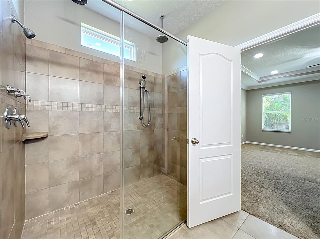 Sorrento, Florida, 32776, United States, 4 Bedrooms Bedrooms, ,3 BathroomsBathrooms,Residential,For Sale,1904511