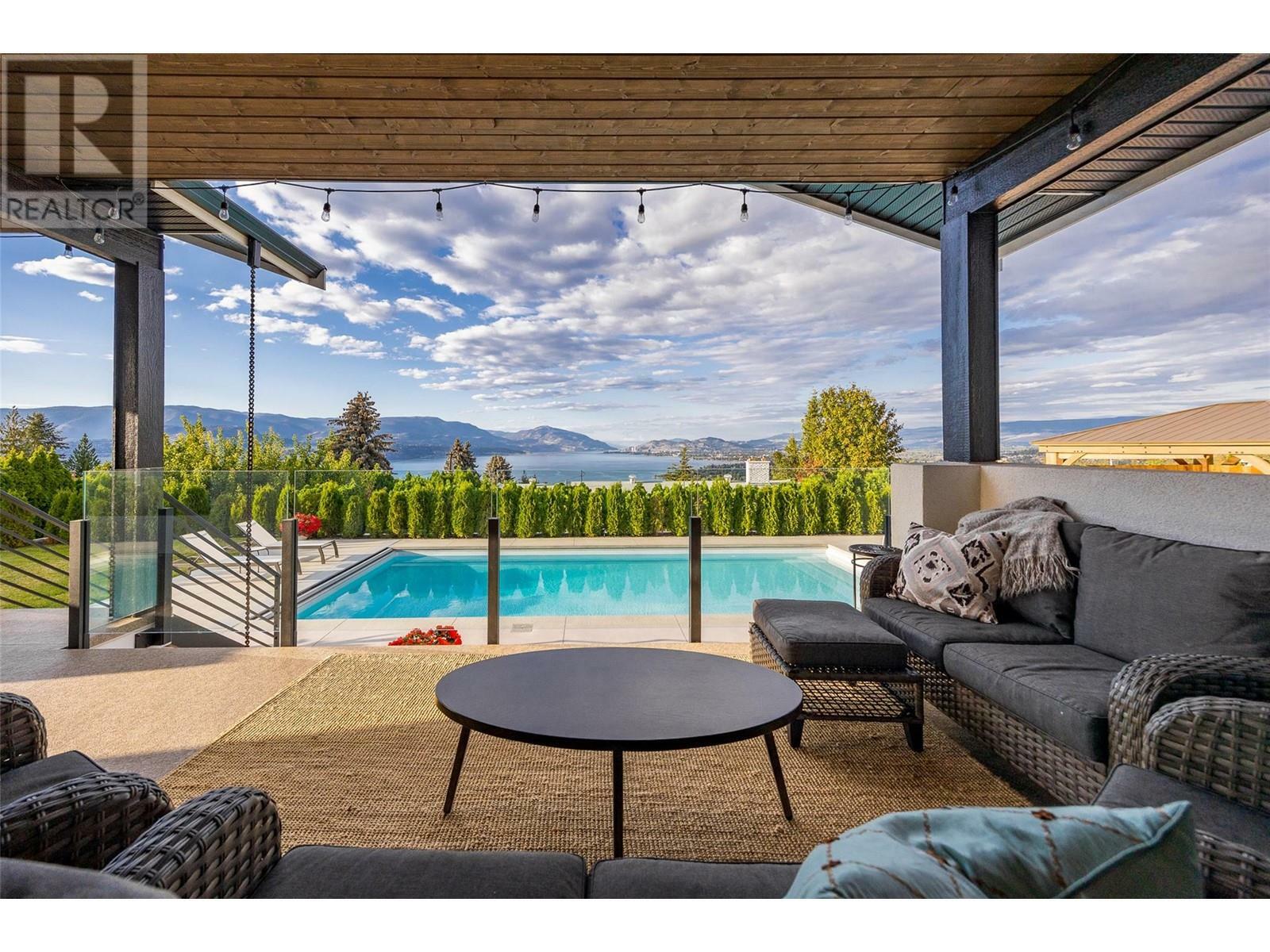 KELOWNA, British Columbia, V1W 4L1, CA, 4 Bedrooms Bedrooms, ,4 BathroomsBathrooms,Residential,For Sale,1838056