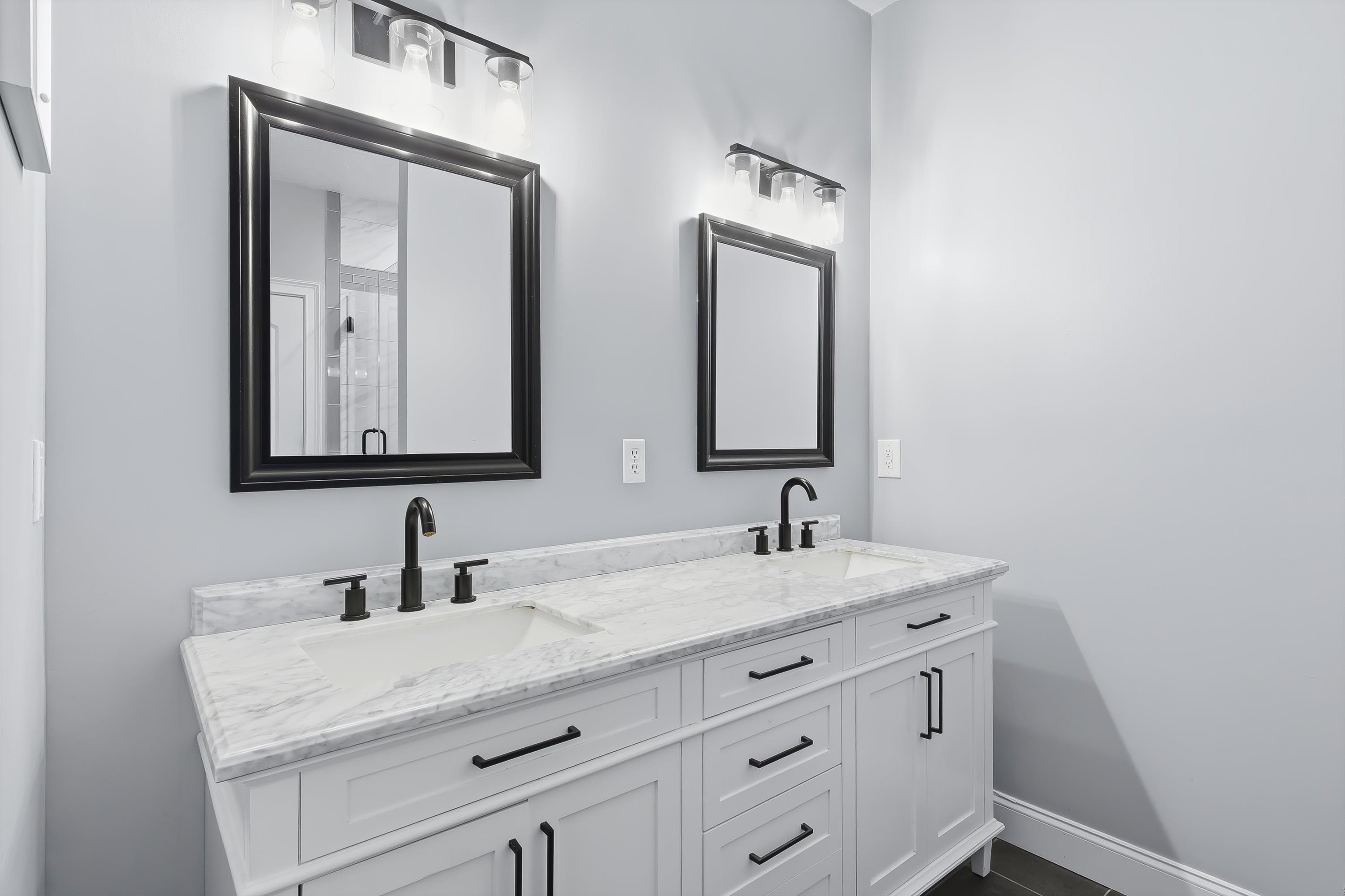 Sevierville, Tennessee, 37876, United States, 2 Bedrooms Bedrooms, ,2 BathroomsBathrooms,Residential,For Sale,1992764