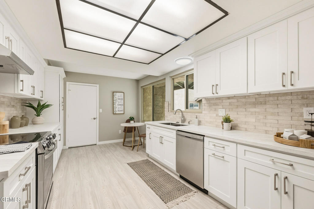 Camarillo, California, 93012, United States, 2 Bedrooms Bedrooms, ,2 BathroomsBathrooms,Residential,For Sale,2013759
