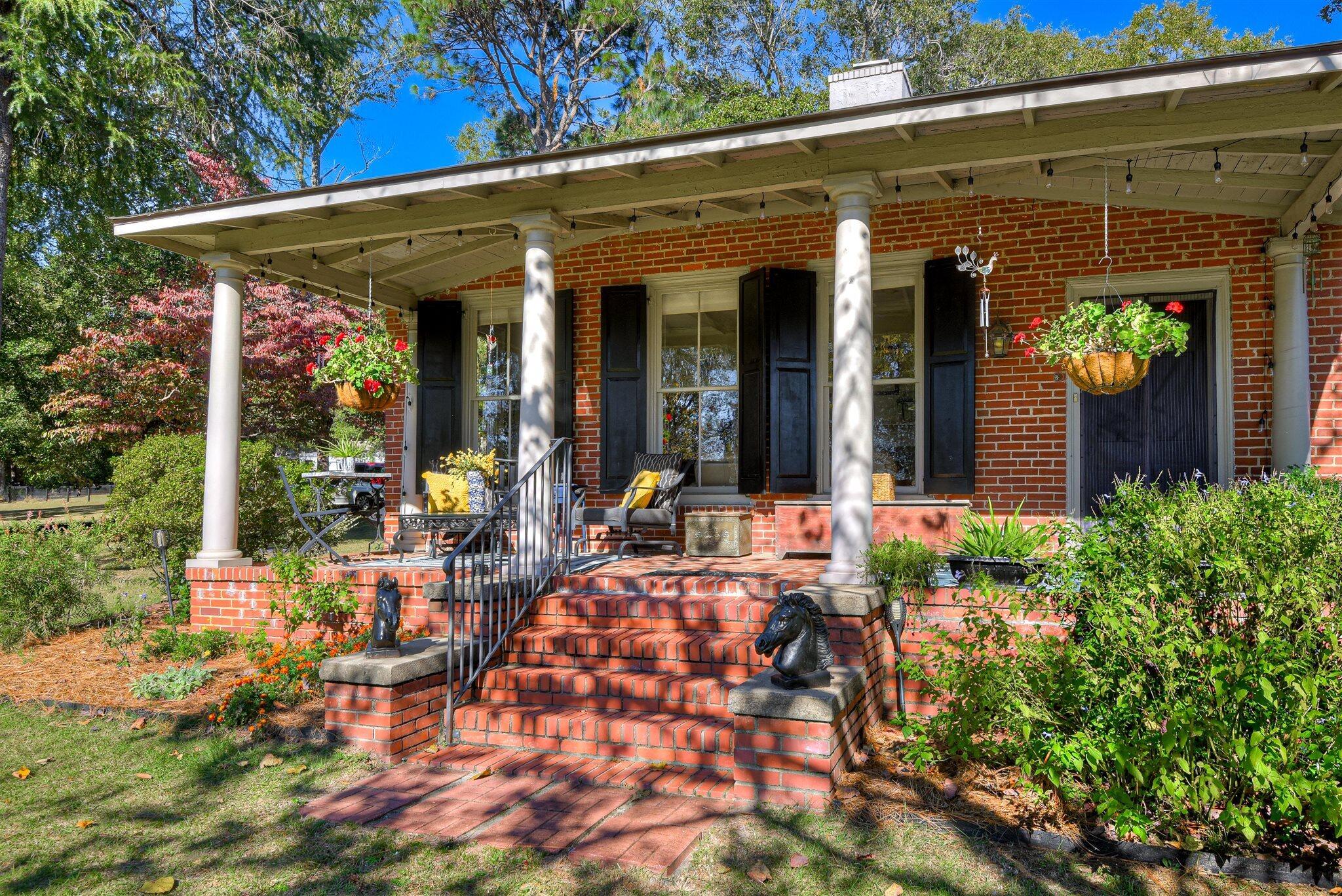 Aiken, South Carolina, 29803, United States, 2 Bedrooms Bedrooms, ,1 BathroomBathrooms,Residential,For Sale,1993088